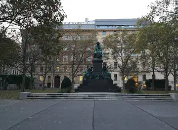 Beethoven statue