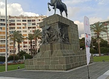 turkiye/izmir/alsancak/landmark/cumhuriyet-meydani