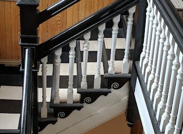 virginia/staunton/landmark/staunton-antiques-center