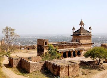 india/gwalior/landmark/vikram-mahal