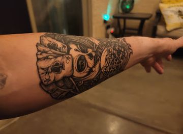 south-dakota/mitchell/landmark/hardcore-inc