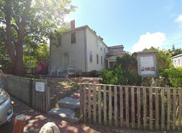 massachusetts/nantucket/landmark/quaker-meeting-house