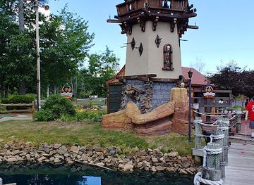 maine/mount-desert-island/landmark/pirate-s-cove-adventure-golf