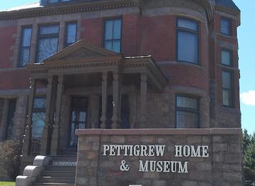 Pettigrew Home & Museum