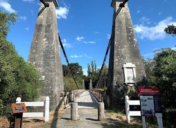 new-zealand/southland/landmark/clifden-suspension-bridge