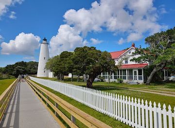north-carolina/crystal-coast/landmark/ocracoke-lighthouse