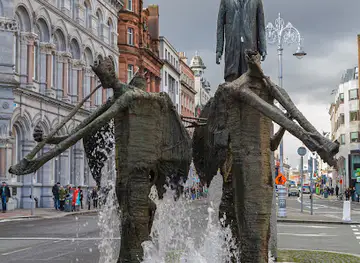 Thomas Davis Statue & Memorial Fountain