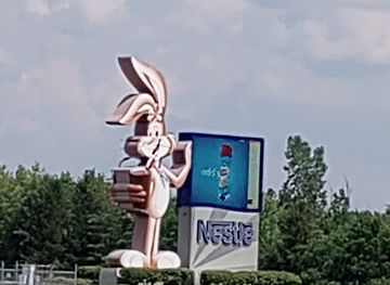 indiana/anderson/landmark/nesquik-sign-by-samuel-horine