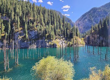 kazakhstan/kolsai-lakes/landmark/kaindy-lake