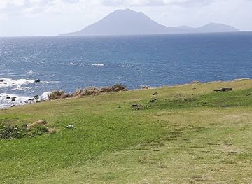 saint-kitts-and-nevis/dieppe-bay-town/landmark/cooper-s-bar