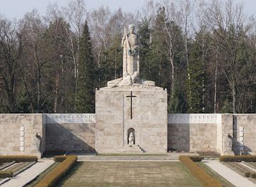 latvia/jurmala/landmark/mother-latvia