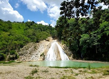 haiti/centre/landmark/bassin-zim