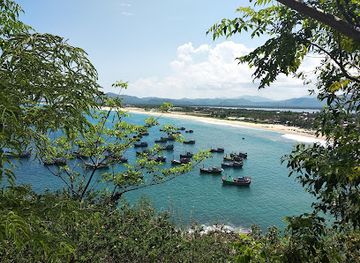 vietnam/quy-nhon/landmark/bai-rang