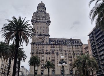 uruguay/montevideo/landmark/fountain-of-the-padlocks