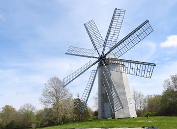 rhode-island/newport-county/landmark/boyd-s-windmill
