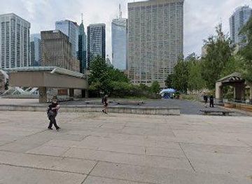 canada/okanagan/landmark/100-queen-st-w