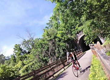 west-virginia/wheeling/landmark/tunnel-green