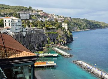 italy/sorrento/landmark/chiostro-di-san-francesco