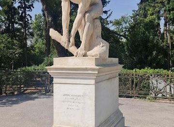 greece/athens/landmark/statue