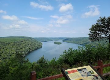 pennsylvania/amish-country/landmark/the-pinnacle-overlook