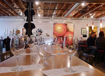 wisconsin/lake-geneva/landmark/studio-winery-geneva-lake-distilling