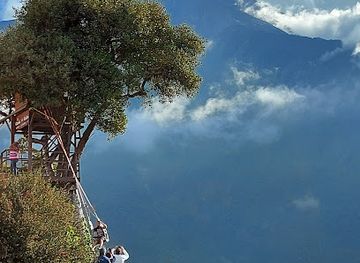 ecuador/coastal-lowlands/landmark/la-casa-del-arbol