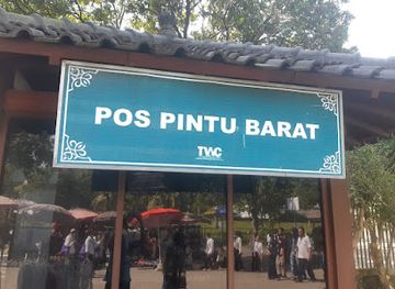 indonesia/borobudur/landmark/pos-pintu-barat-pintu-keluar-pengunjung-borobudur