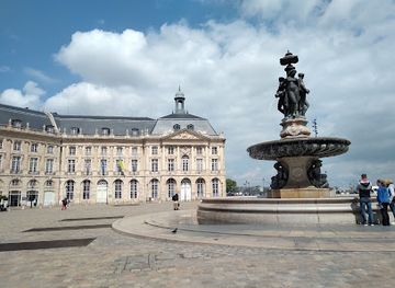 france/bordeaux/saint-pierre/landmark/bordeaux-rue-de-l-ombriere