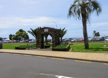new-zealand/tauranga/landmark/herries-arch