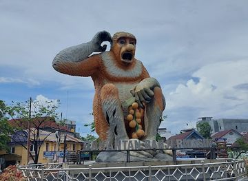 indonesia/kalimantan/landmark/patung-bakantan