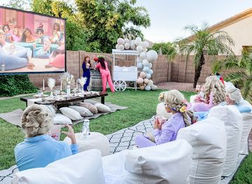 arizona/gilbert/landmark/the-pink-teapot