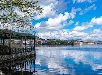 greece/ioannina/landmark/lake-pamvotida