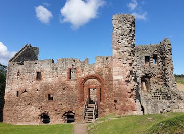 united-kingdom/east-lothian/attraction/hailes-castle-2