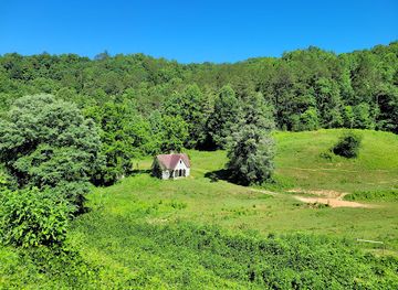 north-carolina/great-smoky-mountains/landmark/great-smoky-mountains-railroad-depot