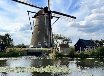 netherlands/kinderdijk/landmark/museummolen-blokweer