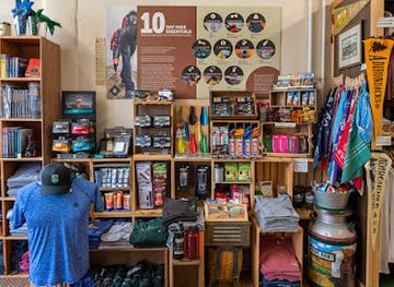 new-york/adirondack-mountains/landmark/adirondacks-hamlet-to-huts-trails-center