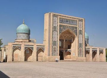 Hazrati Imam complex