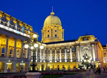 hungary/budapest/landmark/buda-castle-building-a