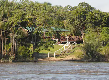 Iwokrama River Lodge