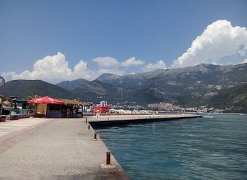 montenegro/ulcinj/landmark/miami-beach