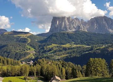 italy/val-gardena/landmark/cristauta-praplan