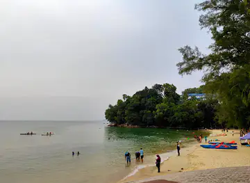 Pantai Cermin