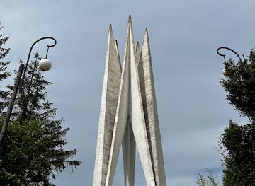 armenia/tavush/landmark/mimino-statue