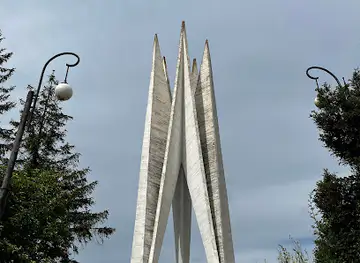 Mimino Statue
