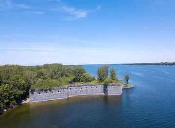 vermont/lake-champlain-islands/landmark/fort-montgomery