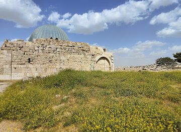 jordan/burial-mounds/landmark/umayyad-palace