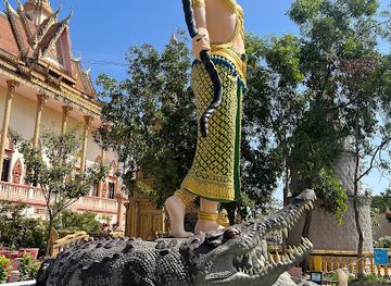 cambodia/kampong-speu/landmark/pochentong-market