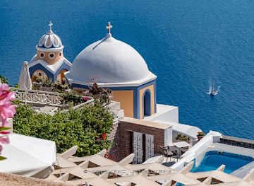 greece/santorini/landmark/cathedral-of-saint-john-the-baptist