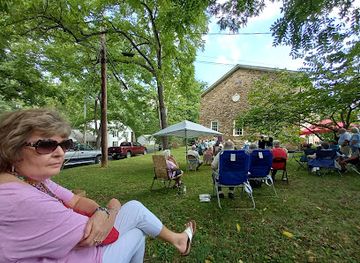 pennsylvania/juniata-river-valley/landmark/tuscarora-academy