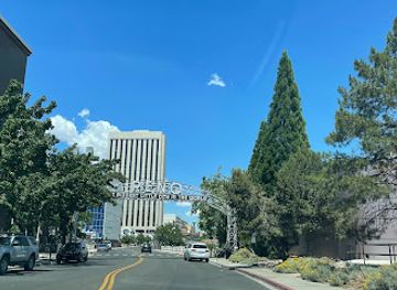 nevada/reno/landmark/old-reno-arch